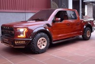 Különleges autó került fel a netre, vajon fizet érte valaki ennyit? 1