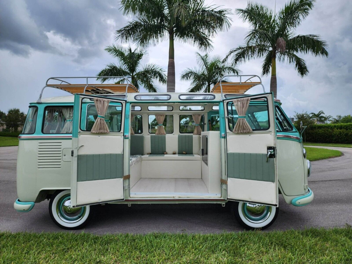 Ez most az egyik legszebb VW Bulli átalakítás 1