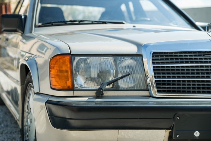 Ez a Mercedes közel 200 millióért is jó vétel lehet