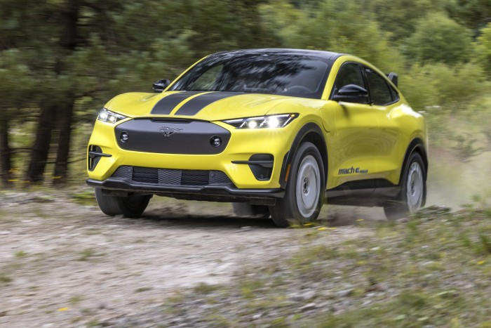 Marháskodó üzemmódot is kap a legújabb Ford 6 | Vezess Marháskodó üzemmódot is kap a legújabb Ford 6