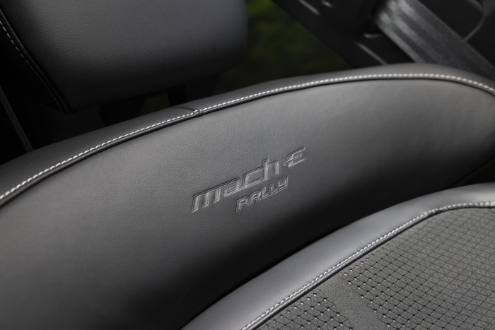 Marháskodó üzemmódot is kap a legújabb Ford 10 | Vezess Marháskodó üzemmódot is kap a legújabb Ford 10