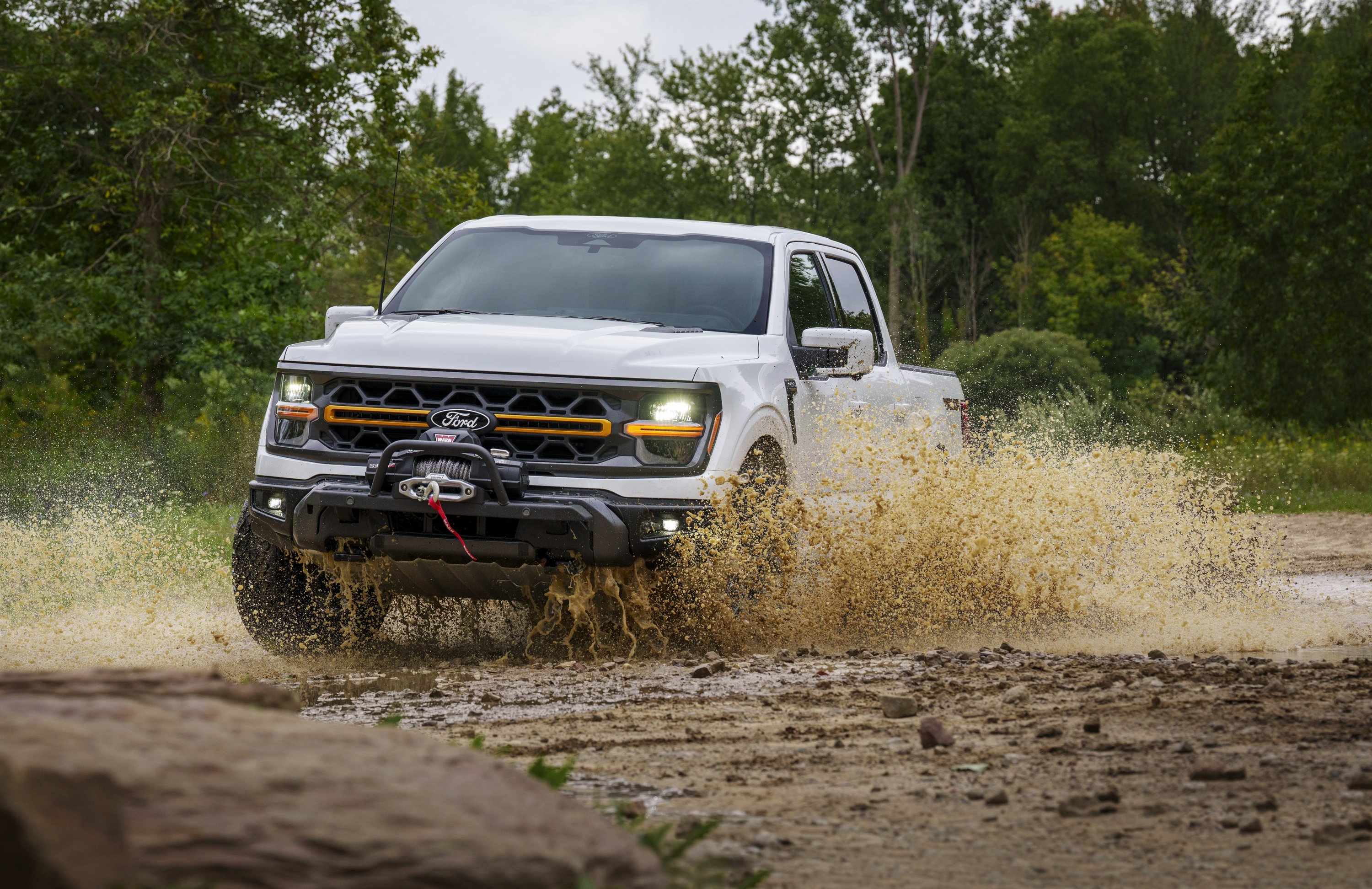 Még okosabb, még dögösebb a Ford nagy pick-upja 10