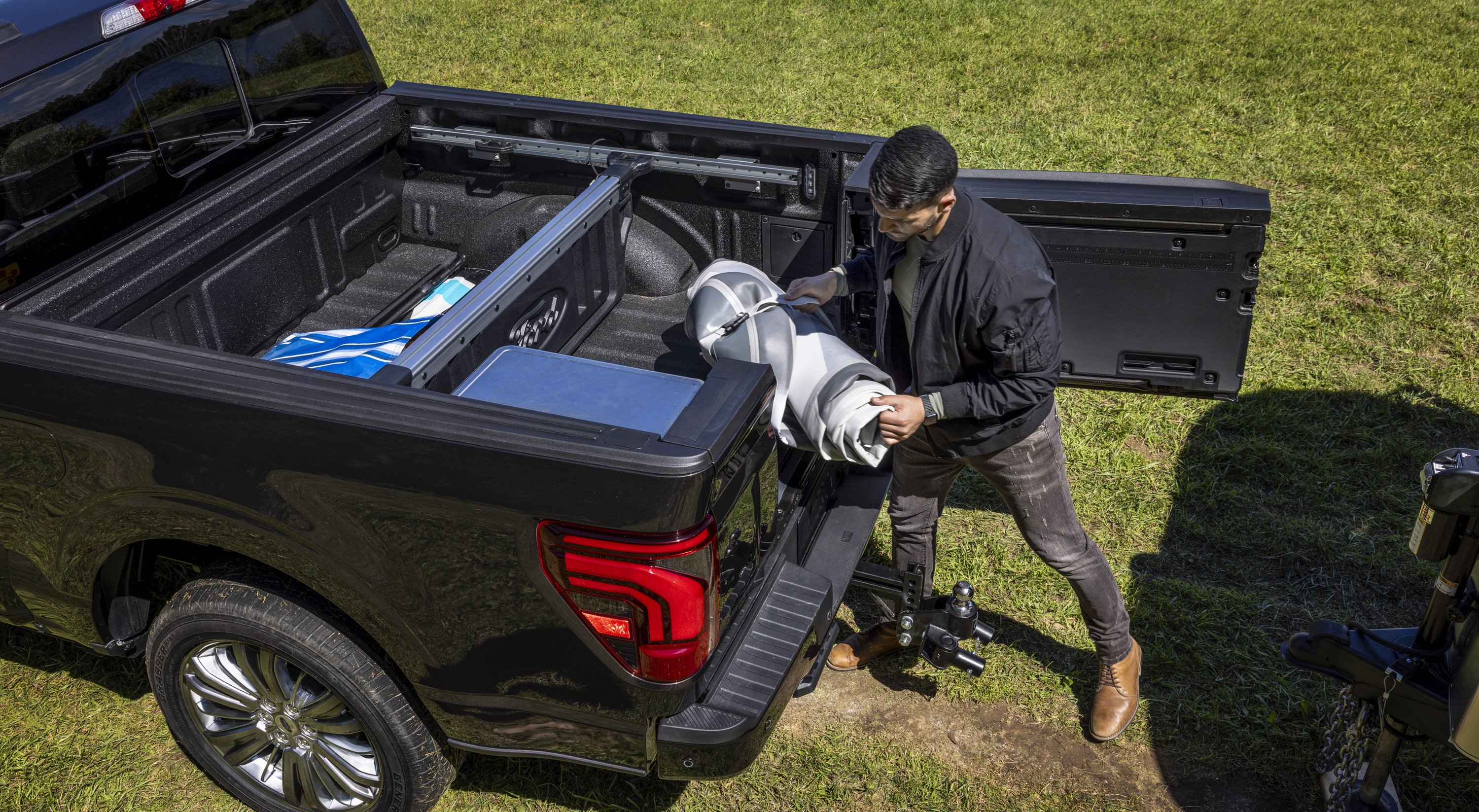 Még okosabb, még dögösebb a Ford nagy pick-upja 40