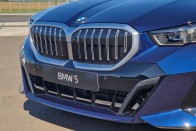 Szemvezérléssel érkezett az új BMW Magyarországra 31