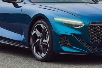 Kéj a fülnek a Bentley hifirendszere, de el is kérik érte egy új Octavia árát