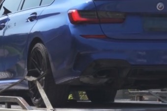 Megleckéztették a száguldó autóst a rendőrök