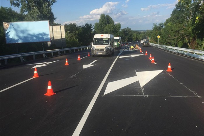 Így kell rendes csíkot húzni az aszfaltra! 15