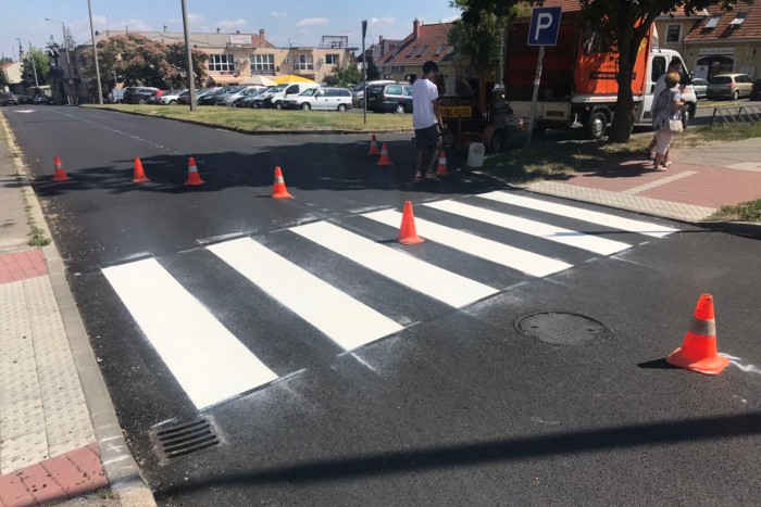 Így kell rendes csíkot húzni az aszfaltra! 10