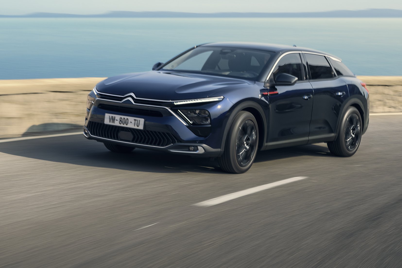 Kedvenc istenünkhöz imádkozik ez a Citroën 6