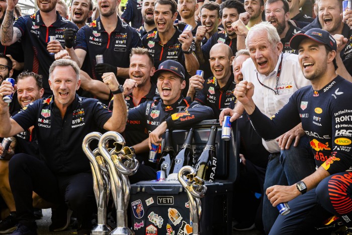 F1: A Red Bullnál örültek Verstappen problémájának