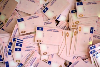 Itt egy javaslat, ami korlátozná a friss jogsisokat Magyarországon