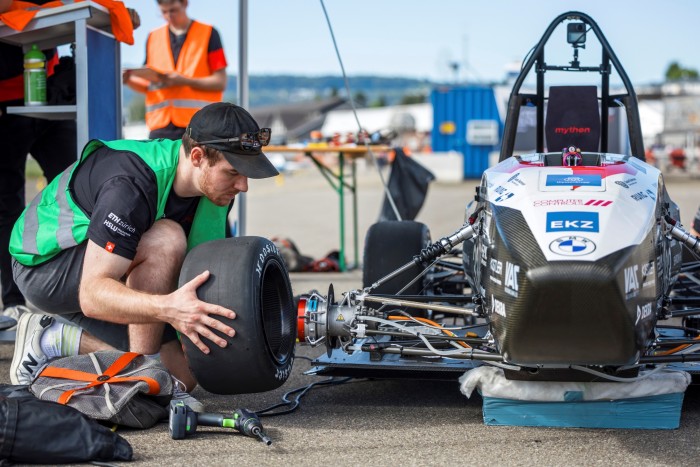 Olyat tud a diákok zsebrakétája, amit más autó nem 6