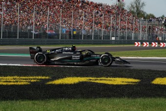F1: Hamilton elismerte, hogy hibázott
