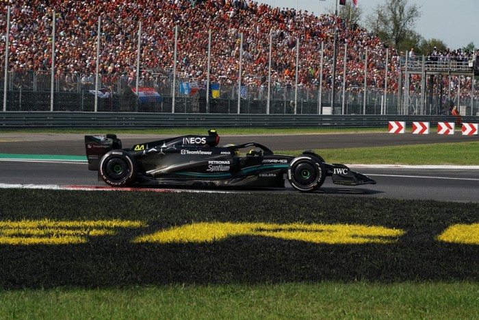F1: Hamilton elismerte, hogy hibázott