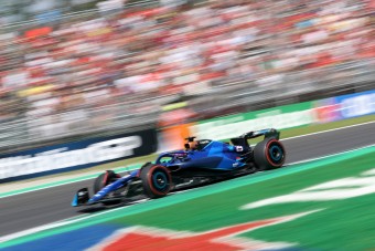 F1: Tovább erősödhet az időmérő meglepetéscsapata