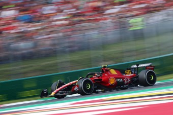 F1: Örülhet a Ferrari, megverték Verstappent Monzában