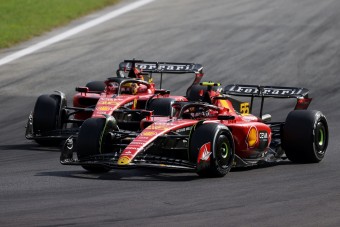 F1: A Ferrari-főnök is élvezte versenyzői öldöklését
