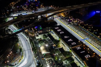 F1: Büntetés a szingapúri rajt előtt