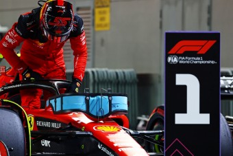 F1: Így csúszhat ki a győzelem a Ferrari kezéből