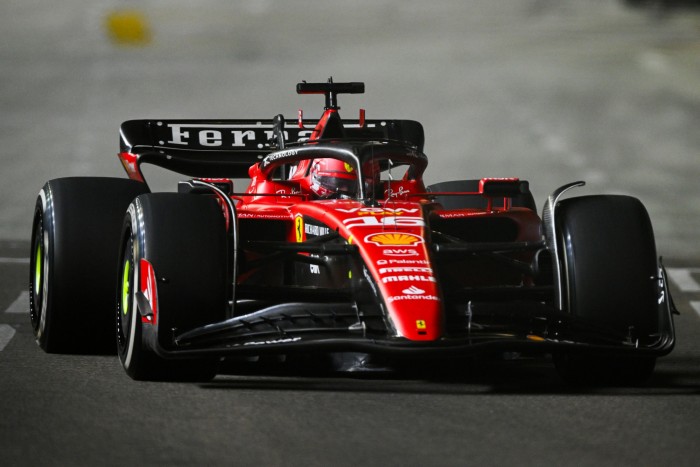 F1: Leclerc nem bánja, hogy beáldozta a Ferrari