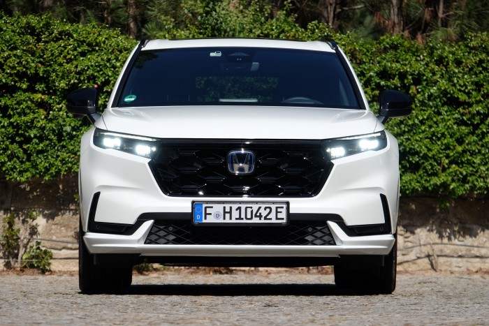 Befutott a Honda első konnektoros hibridje – Honda CR-V 18 | Vezess Befutott a Honda első konnektoros hibridje – Honda CR-V 18