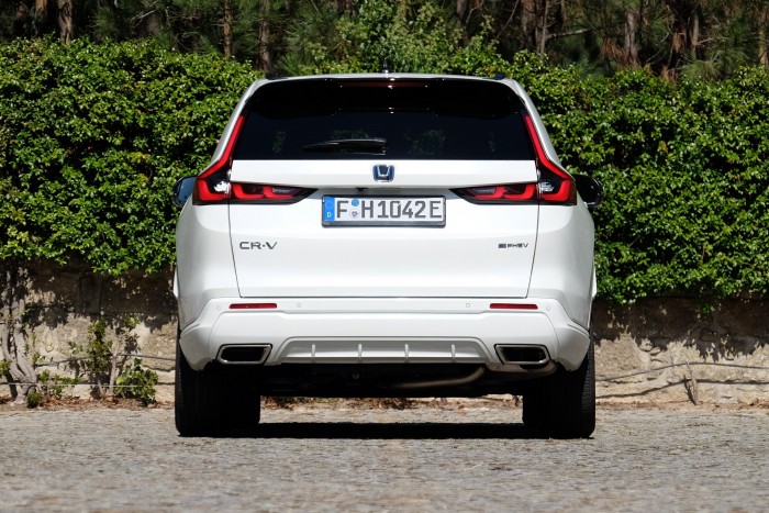 Befutott a Honda első konnektoros hibridje – Honda CR-V 13 | Vezess Befutott a Honda első konnektoros hibridje – Honda CR-V 13