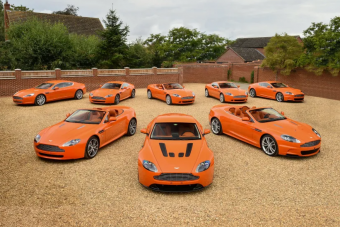 Eladó nyolc csodás Aston Martin, de olyan színben, amit emészteni kell
