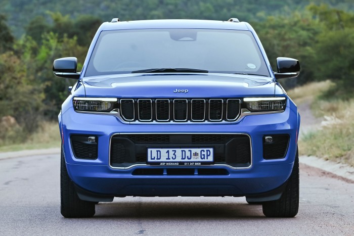 Na, melyik autónak eshet szét elöl-hátul a futóműve? 2