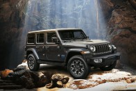 Terepen is, aszfalton is többet ad a megújuló Jeep Wrangler 27