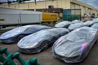 Valaki bevásárolt: 18 milliárdot érő flotta áll egy reptéren