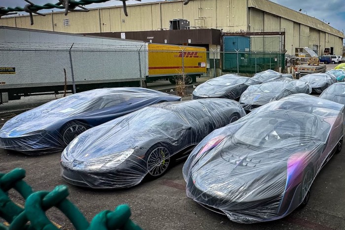 Valaki bevásárolt: 18 milliárdot érő flotta áll egy reptéren