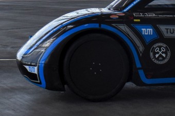 Ez a villanyautó tényleg nagyon messzire ment