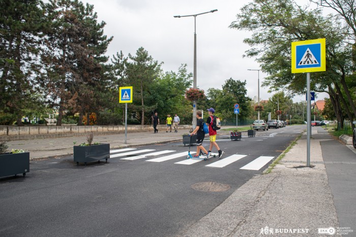 Új közlekedési táblákat helyeztek ki Budapesten 2