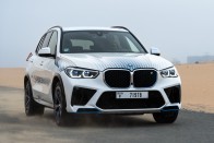 Pokoli forrósággal küzd a legmodernebb BMW 14