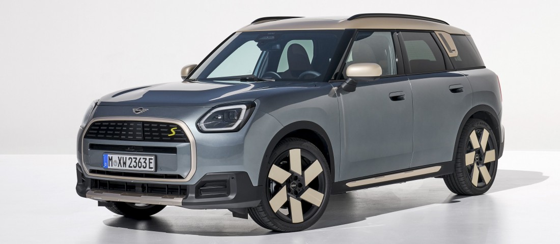 Hatalmasra nőtt az egykor diszkrét divat-SUV