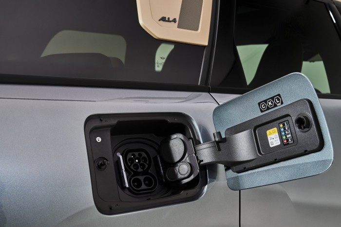 Hatalmasra nőtt az egykor diszkrét divat-SUV 15