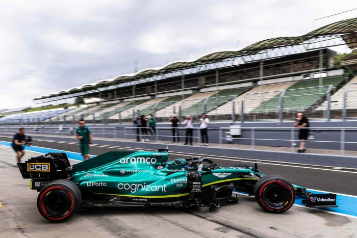 Öt év után újra F1-es autót vezetett egy nő 1