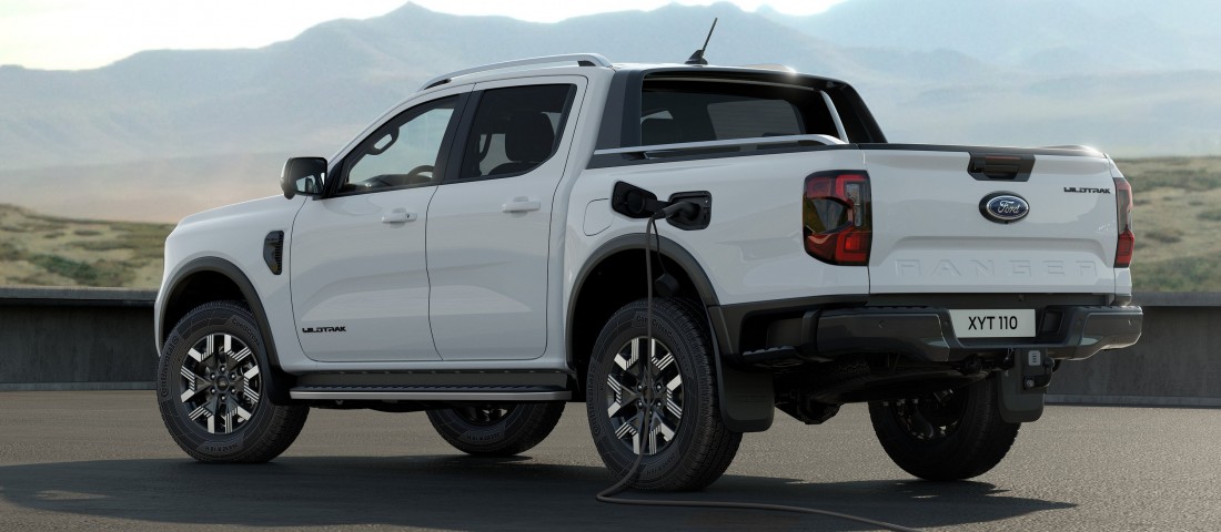 Világújdonságot villantott a Ford