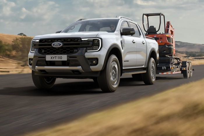 Világújdonságot villantott a Ford 6