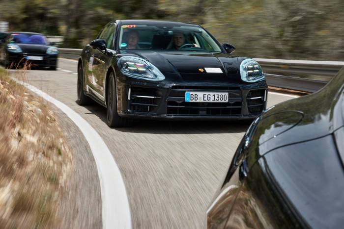 Minden, amit a vadonatúj Porsche szedánról tudni lehet 7