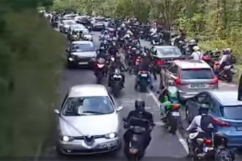 Visszaengedik a motorosokat Visegrádra, de