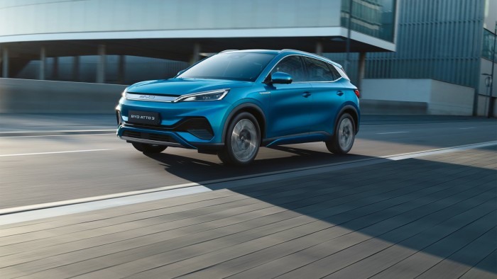 Beültünk és végignyomkodtuk az új kínai autót Budapesten! 4 | Vezess Beültünk és végignyomkodtuk az új kínai autót Budapesten! 4