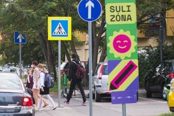 Új közlekedési táblákat helyeztek ki Budapesten