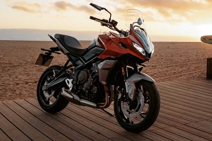 Ezzel az autóval nem villoghatsz, és ez nagyon nagy baj 3 | Vezess Ezzel az autóval nem villoghatsz, és ez nagyon nagy baj 3