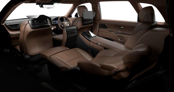 Hazai pályán támadja a Rolls-Royce-ot a Toyota 10 | Vezess Hazai pályán támadja a Rolls-Royce-ot a Toyota 10