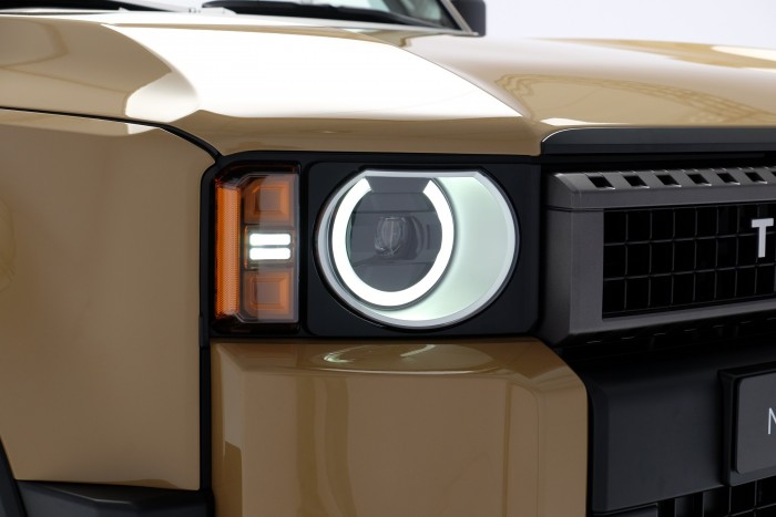 Múltidéző formával jön a legfrissebb Land Cruiser 79 Múltidéző formával jön a legfrissebb Land Cruiser 79