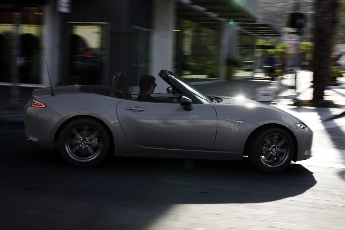 Újít a Mazda, élvezetesebb lesz az MX-5 10