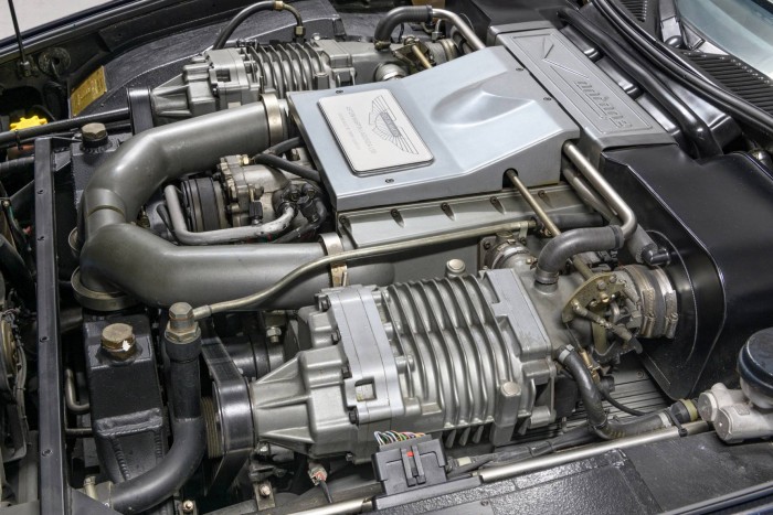 Roncstelepről kukázott Peugeot-alkatrész emelte mennybe a legdurvább Aston Martint