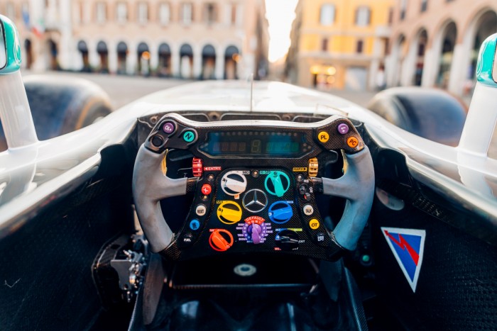 Eladják az első Mercedest, amivel nyert Hamilton az F1-ben 7
