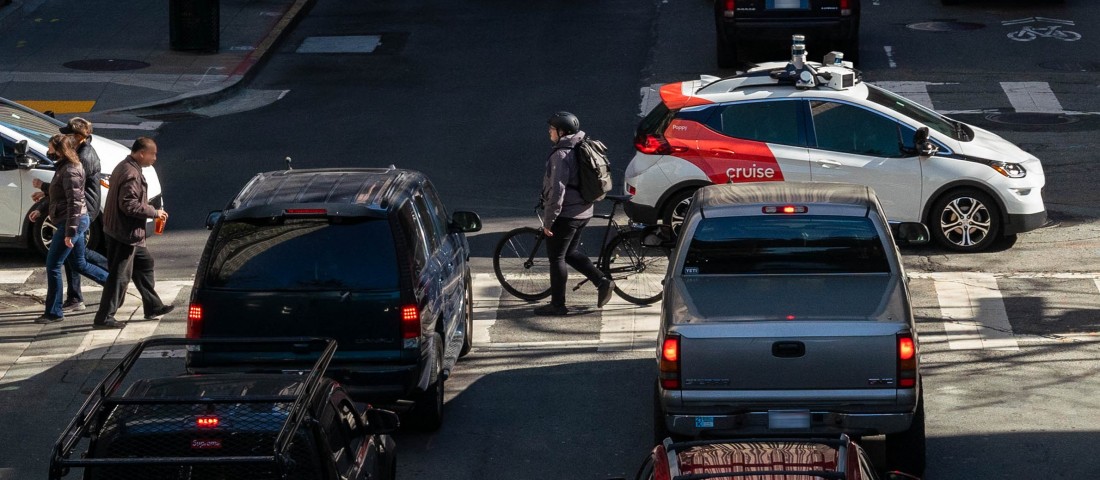 Egyre kevésbé vágyunk a robotautókra